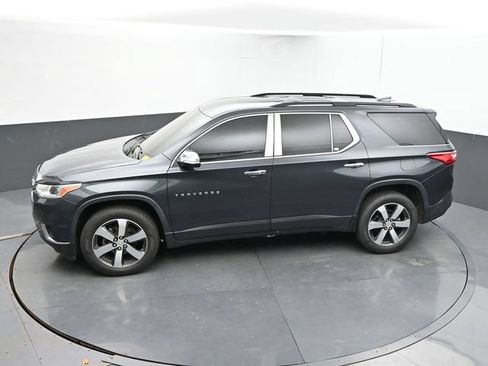 Used 2020 Chevrolet Traverse LT w/ LT Premium Package FWD image 42