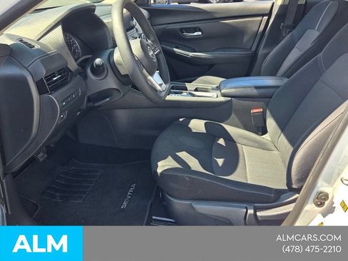 Used 2024 Nissan Sentra SV FWD image 7