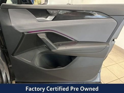 Certified 2025 Volkswagen Tiguan SE AWD/4WD image 25