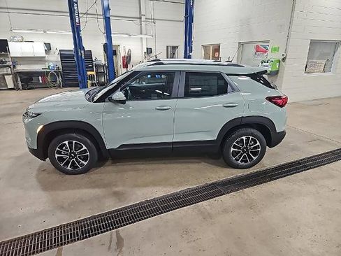 New 2026 Chevrolet TrailBlazer LT w/ Convenience Package image 3