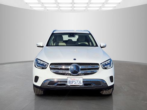 Used 2021 Mercedes-Benz GLC 300 image 2
