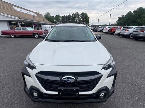 Used 2023 Subaru Outback Premium AWD/4WD image 17