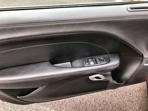 Used 2020 Dodge Challenger R/T w/ Plus Package image 13