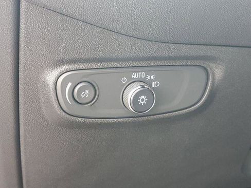 Used 2024 Chevrolet Equinox LT FWD image 7