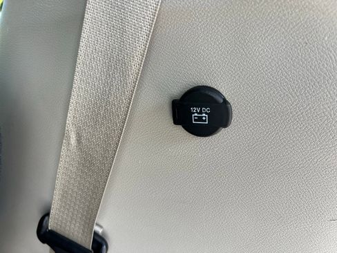 Used 2023 Chrysler Pacifica Touring-L FWD image 22