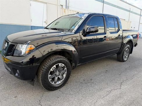 Used 2018 Nissan Frontier PRO-4X AWD/4WD image 4