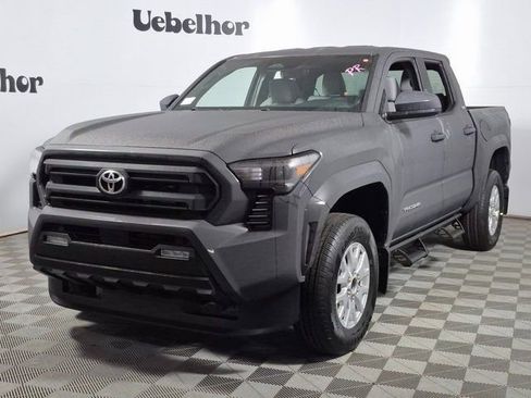 New 2026 Toyota Tacoma SR5 image 3