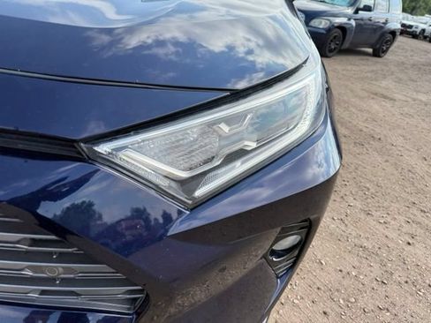 Used 2019 Toyota RAV4 XSE AWD/4WD image 10