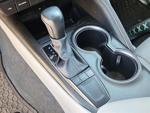 Used 2023 Toyota Camry SE w/ Audio Upgrade Package FWD image 15