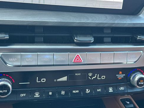 Used 2024 Kia Telluride EX X-Line image 30