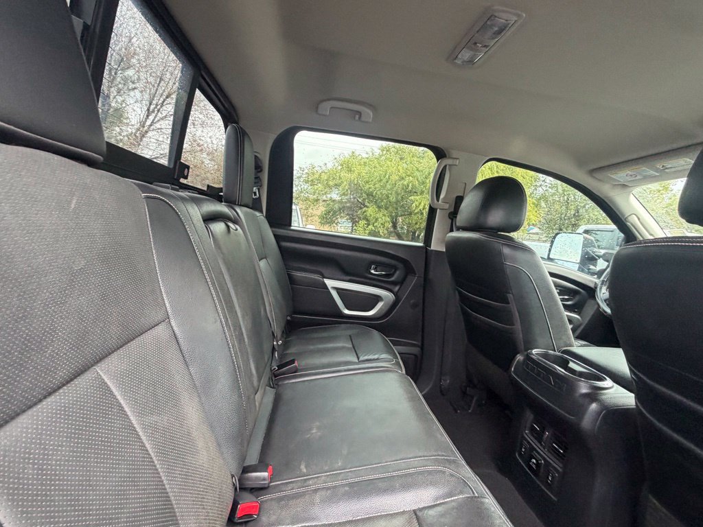 Used 2017 Nissan Titan PRO-4X w/ Pro-4x Convenience Package AWD/4WD image 14