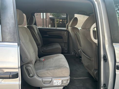 Used 2012 Honda Odyssey LX image 13