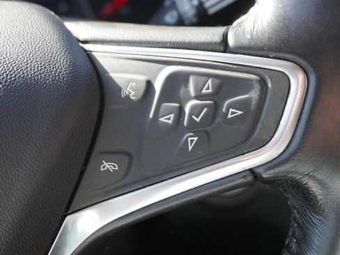 Used 2019 Chevrolet Equinox LT image 12