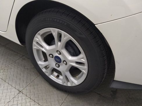 Used 2015 Ford Fiesta SE FWD image 31