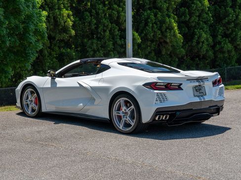 Used 2022 Chevrolet Corvette Stingray Preferred Cpe w/ Battery Protection Package RWD image 2