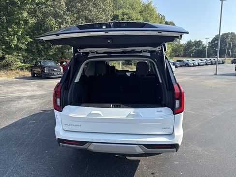 New 2025 Ford Expedition Max Platinum w/ Platinum Ultimate Package image 11