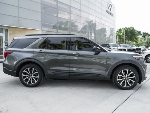 Used 2020 Ford Explorer ST w/ Premium Technology Package AWD/4WD image 11