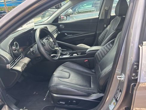 Used 2023 Hyundai Elantra Limited w/ Cargo Package FWD image 6