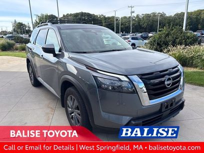 Used 2025 Nissan Pathfinder SV w/ SV Premium Package