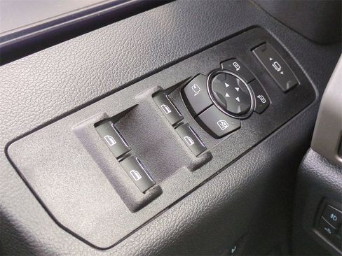 Certified 2022 Ford F250 Lariat w/ Tremor Off-Road Package image 25