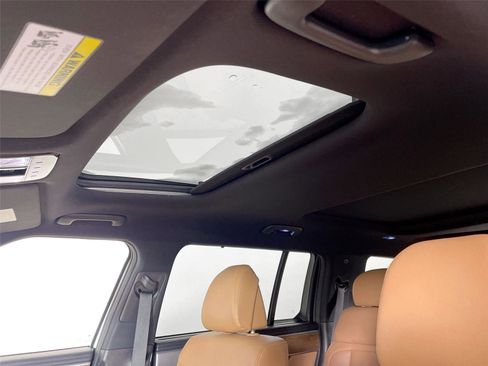 Used 2025 Hyundai Santa Fe Limited image 14