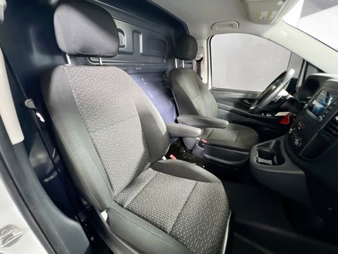 Used 2023 Mercedes-Benz Metris image 29