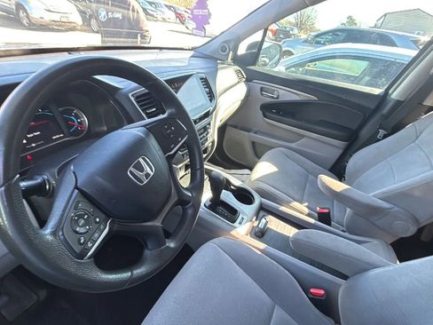 Used 2019 Honda Pilot EX image 6