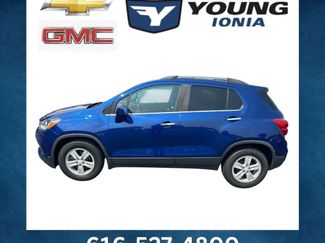 Used 2017 Chevrolet Trax LT w/ LT Convenience Package image 1