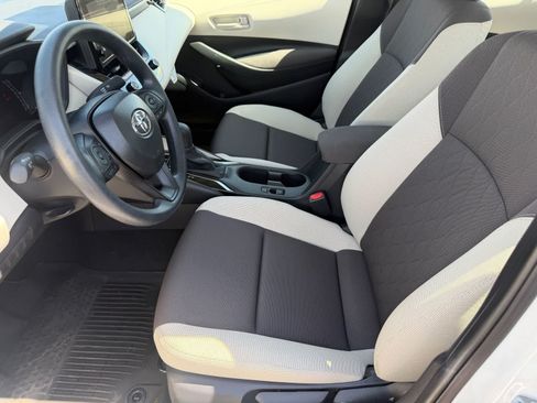 Used 2026 Toyota Corolla LE FWD image 15