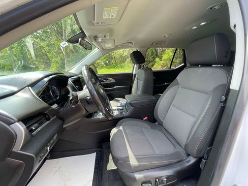 Used 2019 Chevrolet Traverse LT w/ LPO, Floor Liner Package AWD/4WD image 28