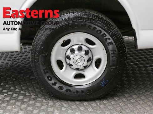 Used 2019 Chevrolet Express 2500 w/ Driver Convenience Package image 8