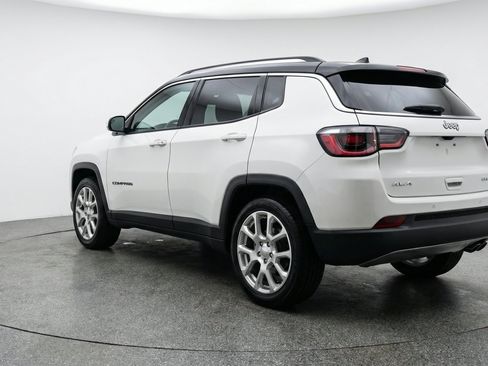 Used 2025 Jeep Compass Limited AWD/4WD image 6
