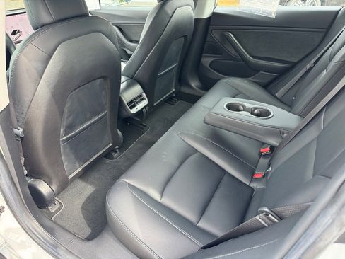 Used 2018 Tesla Model 3 Long Range image 23