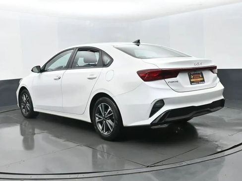 Used 2024 Kia Forte LXS image 9