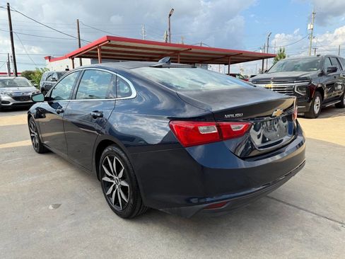 Used 2017 Chevrolet Malibu LT w/ Leather Package image 6