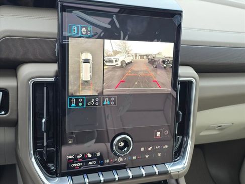 New 2026 GMC Yukon Denali w/ Sun & Power Step Package image 12