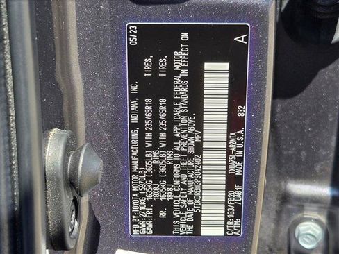 Used 2023 Toyota Highlander LE AWD/4WD image 25
