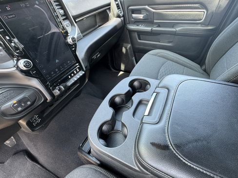 Used 2025 RAM 2500 Big Horn AWD/4WD image 29
