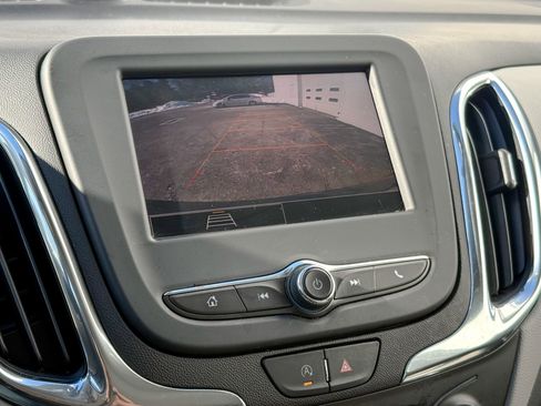 Certified 2022 Chevrolet Equinox LS image 18