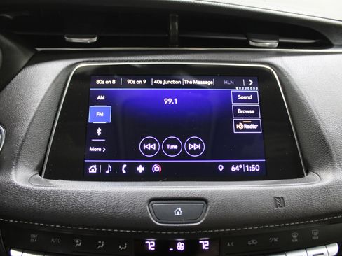 Used 2019 Cadillac XT4 Premium Luxury image 15