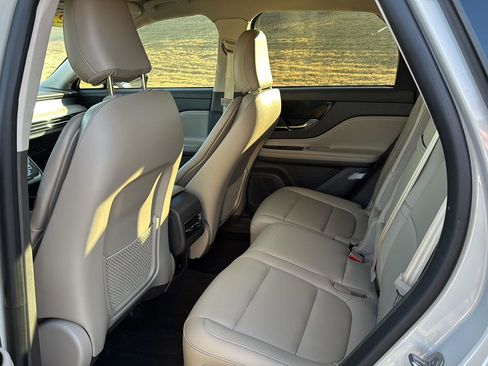 Used 2022 Lincoln Corsair FWD image 9