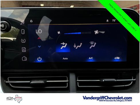 Certified 2025 Chevrolet Trax RS w/ Driver Confidence Package FWD image 30