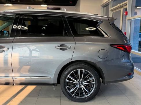 Used 2019 INFINITI QX60 Luxe w/ Sensory Package AWD/4WD image 9