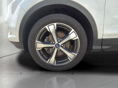 Used 2018 Ford Escape SEL w/ Ford Safe & Smart Package image 36