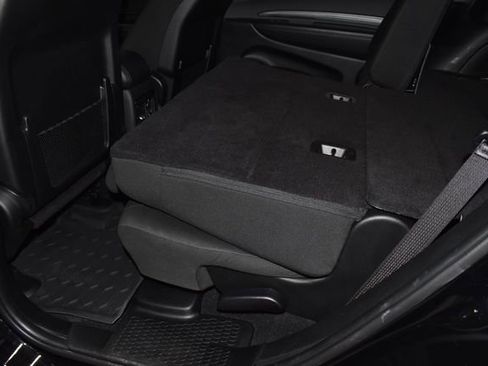 Certified 2024 Dodge Durango SXT image 31