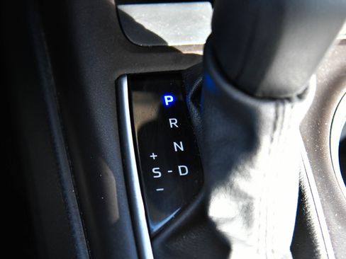 Used 2024 Toyota Camry LE image 23