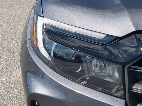 Used 2025 Honda Ridgeline TrailSport image 10