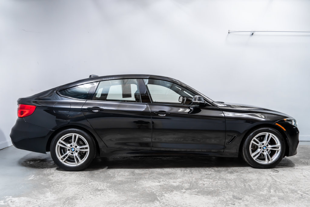 Used 2017 BMW 330i Gran Turismo xDrive AWD/4WD image 8