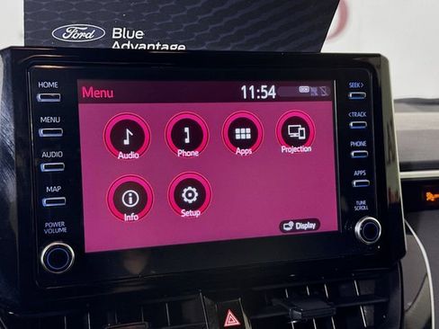 Used 2020 Toyota Corolla LE image 16