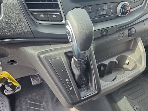 New 2025 Ford Transit 250 148 Medium Roof image 26